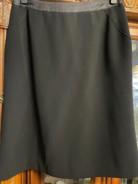 Tristan and Iseut Classic Black A-Line Skirt